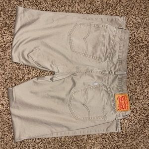 Levi’s 541 Mens 31x32 Khaki